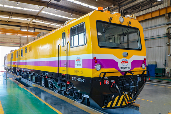 205fb3ed19d50e5cfc53c683309f768.png 新型工程车实现绿色动力无缝切换,为城市轨道交通提供保障